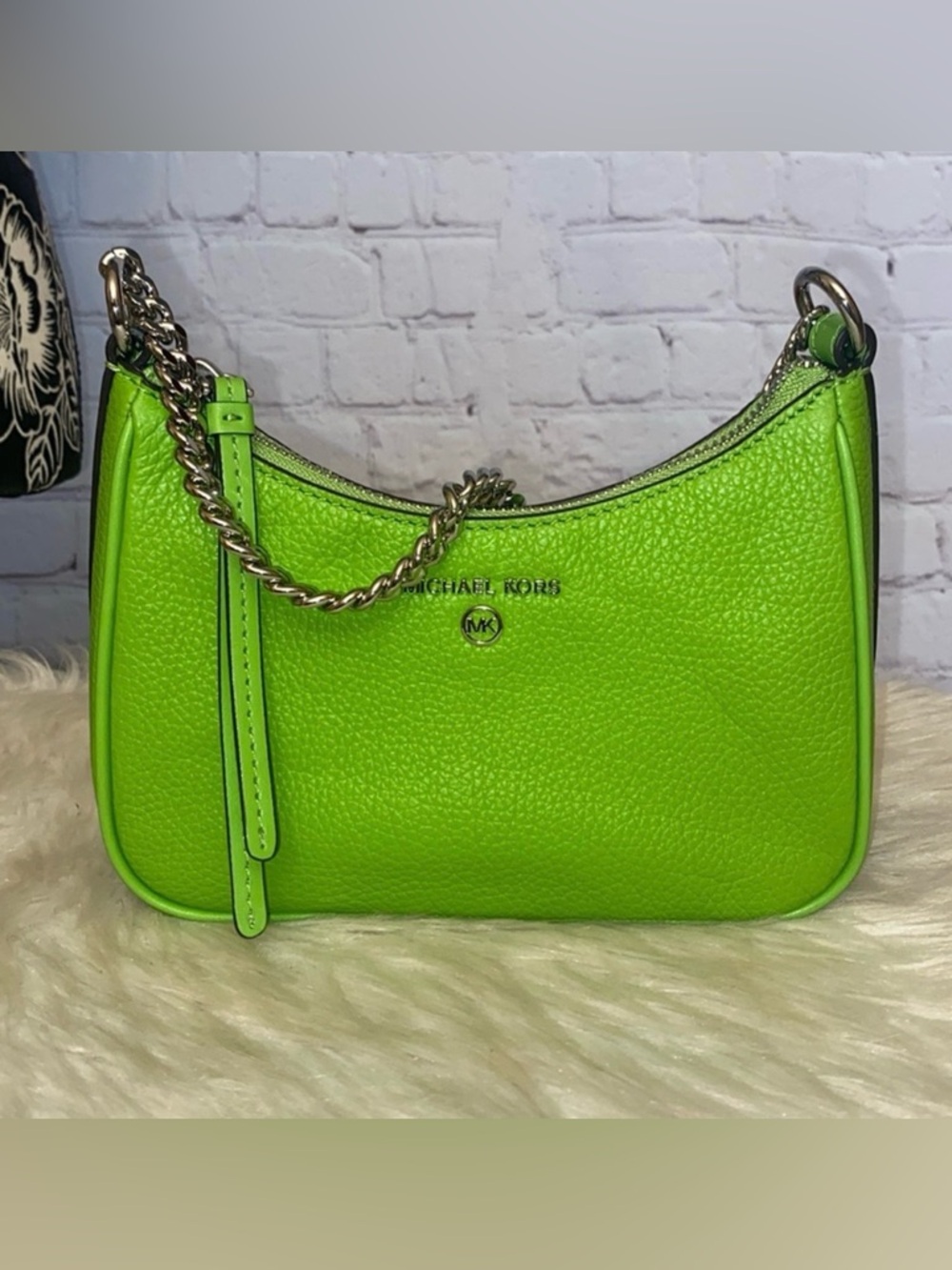 Michael Kors JET SET CHARM Small
Pouchette/JET SET Card Case 2pc Set - Picture 2 of 8